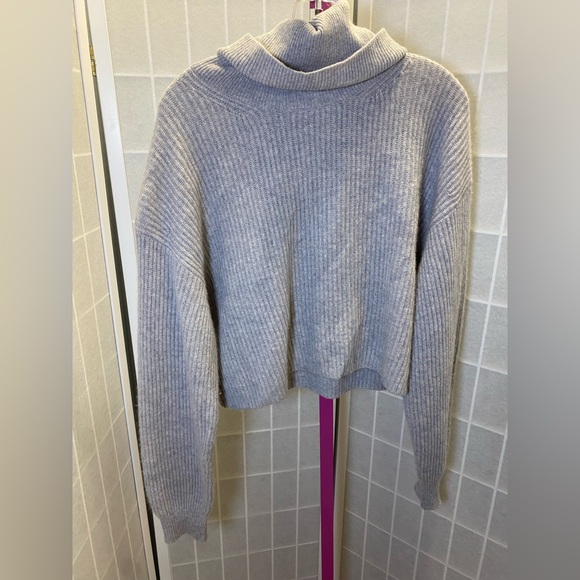 BABATON premium cashmere cropped turtleneck sweater - Picture 8 of 11